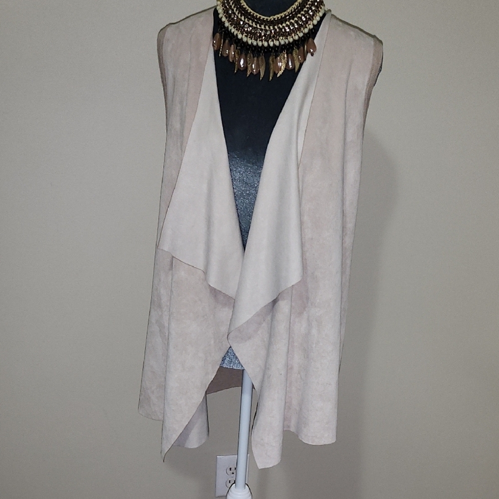 Chic Beige Waterfall Vest